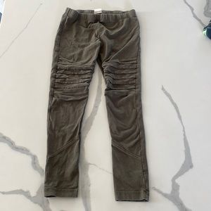 Nordstroms Tucker and Tate olive green pants with knee detailing Girls size 7
